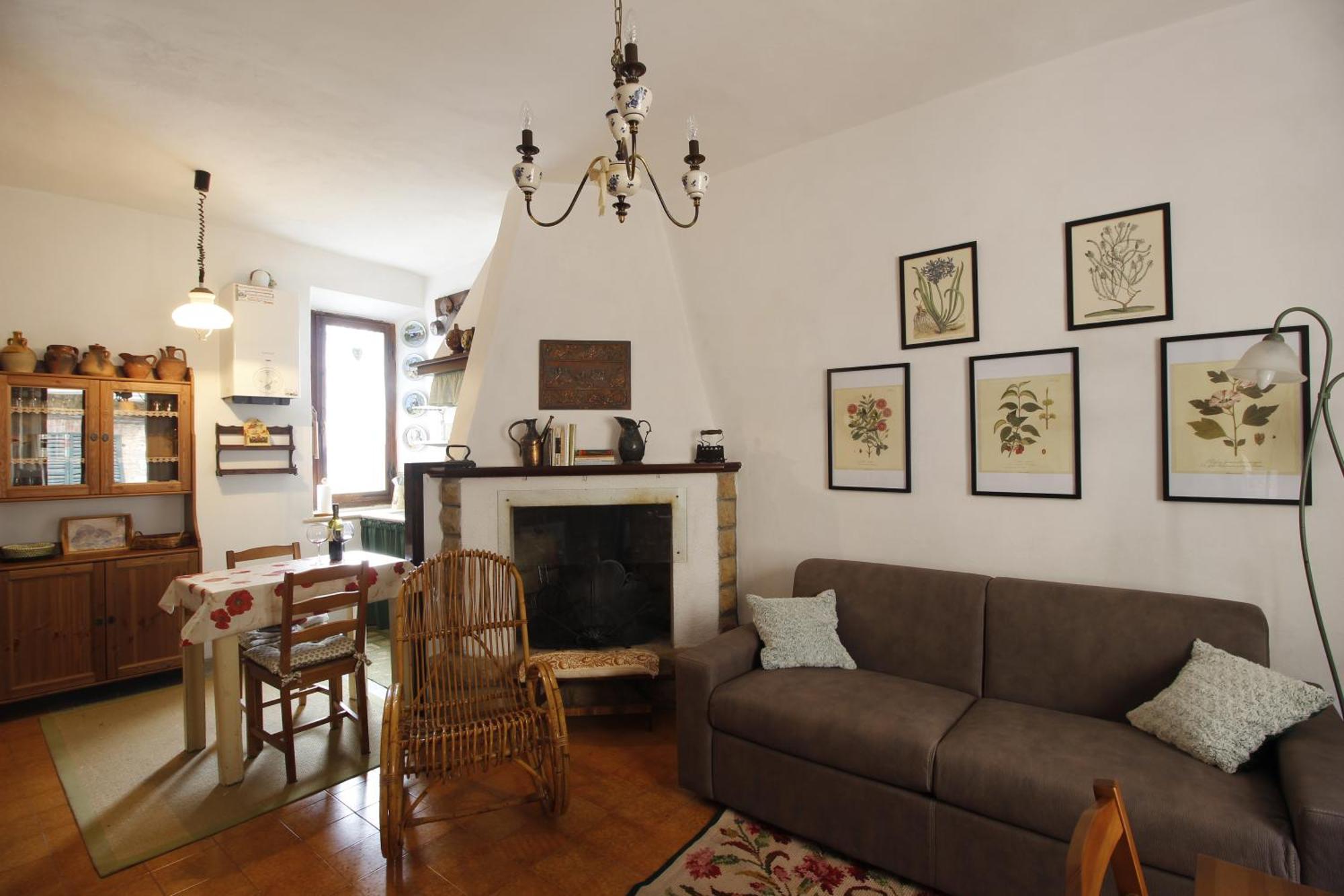 Casa Isma Apartment กัสตีลีโยเน ดิ ออร์ชา ภายนอก รูปภาพ