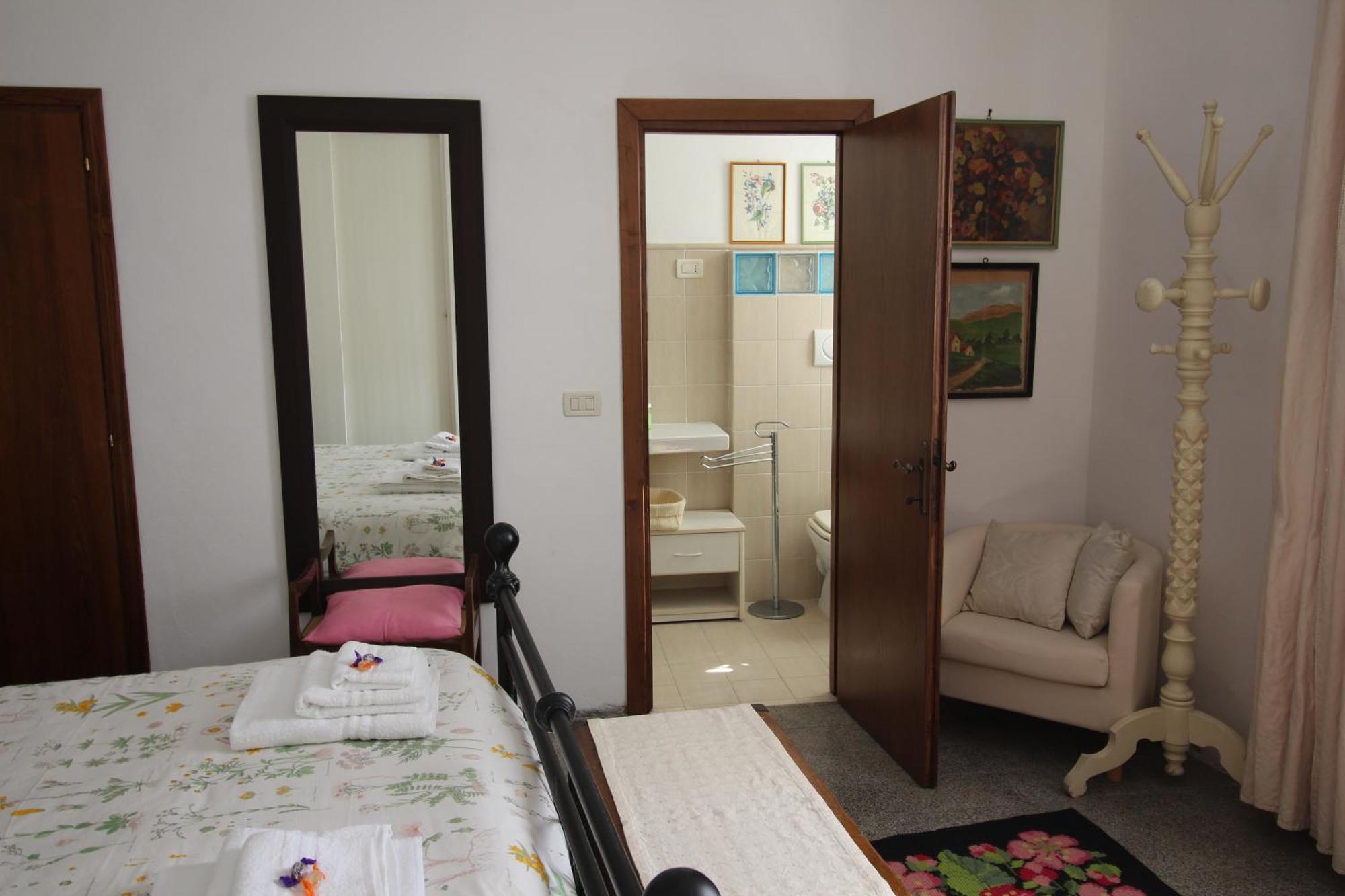 Casa Isma Apartment กัสตีลีโยเน ดิ ออร์ชา ภายนอก รูปภาพ